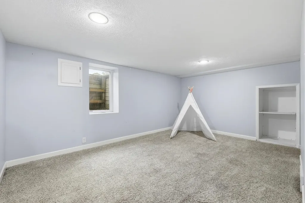 137 Holly Street SW Wyoming City MI 49548