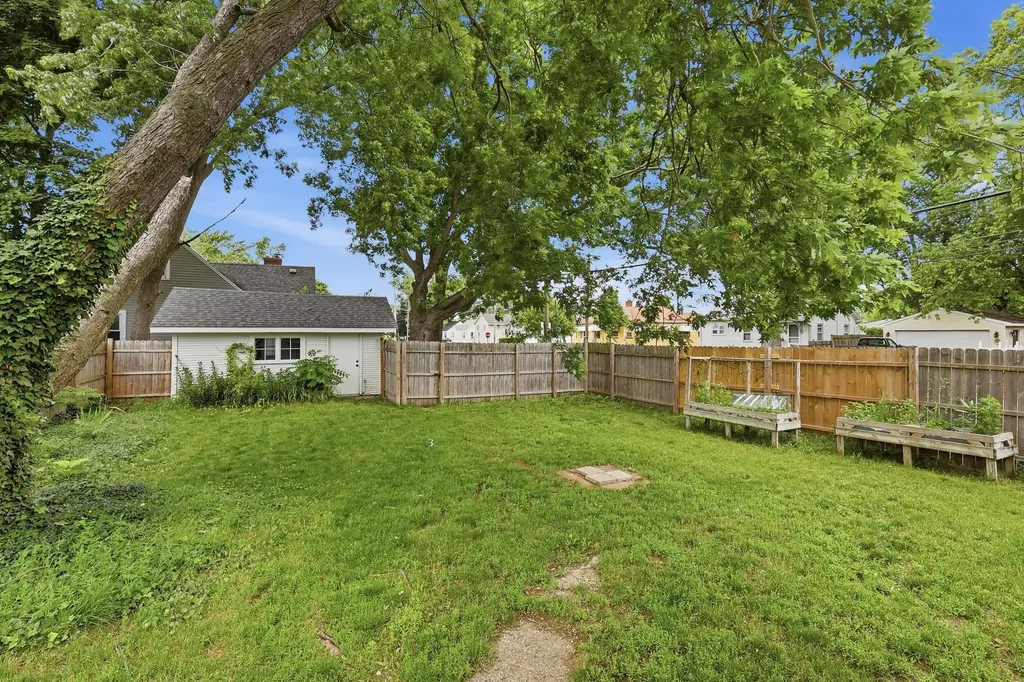 137 Holly Street SW Wyoming City MI 49548