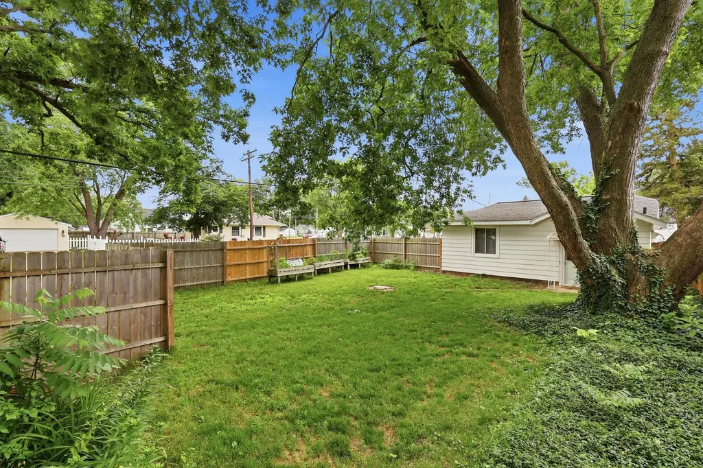 137 Holly Street SW Wyoming City MI 49548