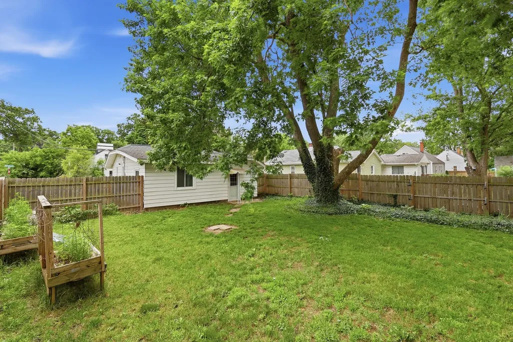 137 Holly Street SW Wyoming City MI 49548