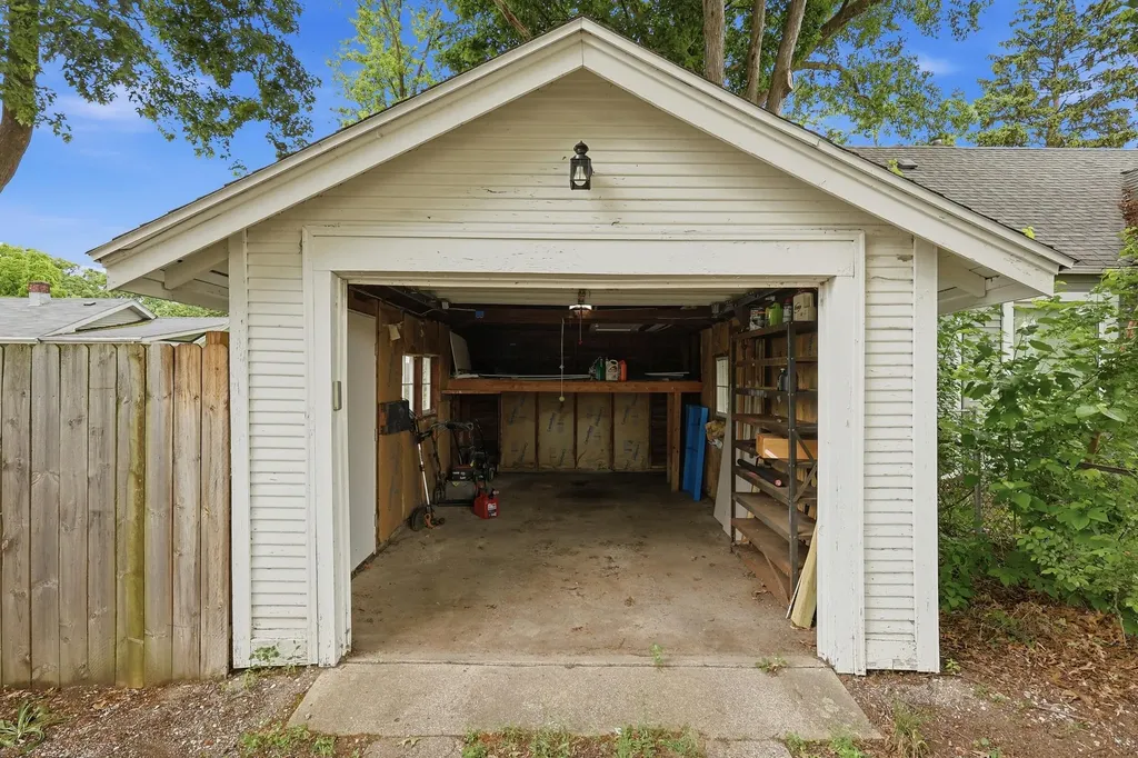 137 Holly Street SW Wyoming City MI 49548