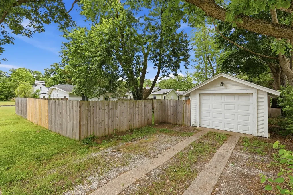 137 Holly Street SW Wyoming City MI 49548