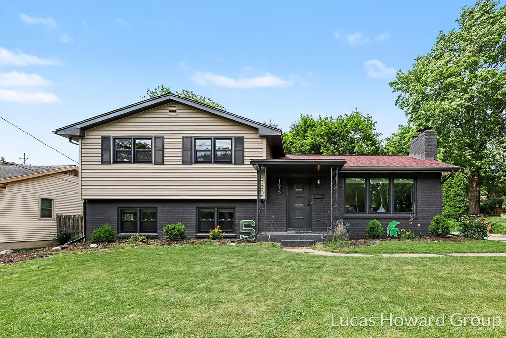 1819 Menominee Drive SE Grand Rapids City MI 49506