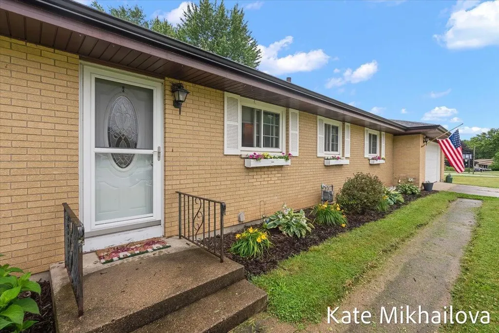 1249 Chalmers Drive Battle Creek City MI 49015