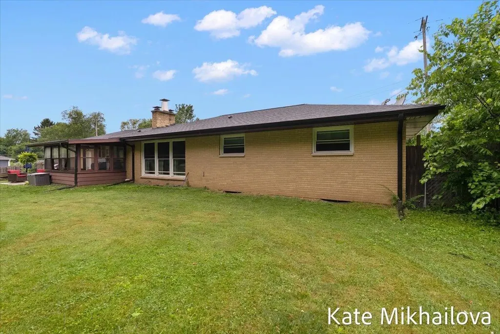 1249 Chalmers Drive Battle Creek City MI 49015