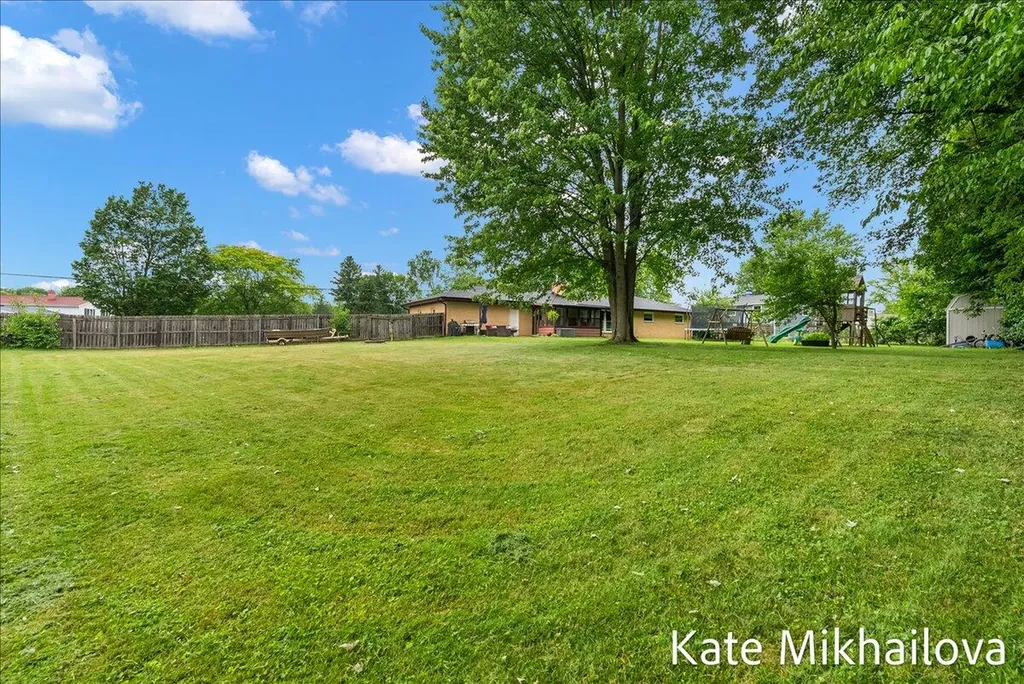 1249 Chalmers Drive Battle Creek City MI 49015