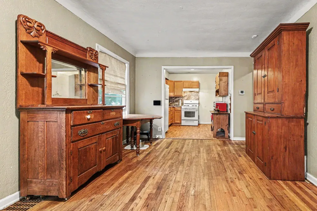 924 Griggs Street SE Grand Rapids City MI 49507