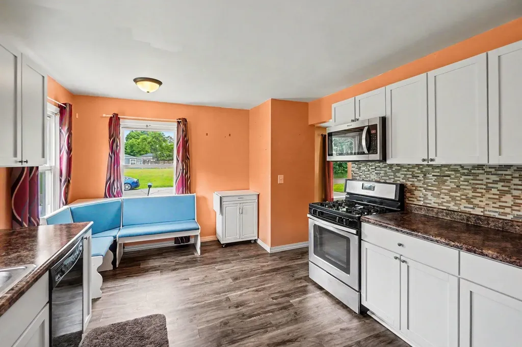 1262 NE Beechwood Street NE Grand Rapids City MI 49505