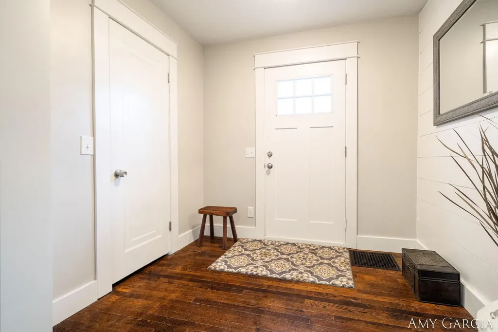 6387 Cascade Road SE Cascade Charter Township MI 49546