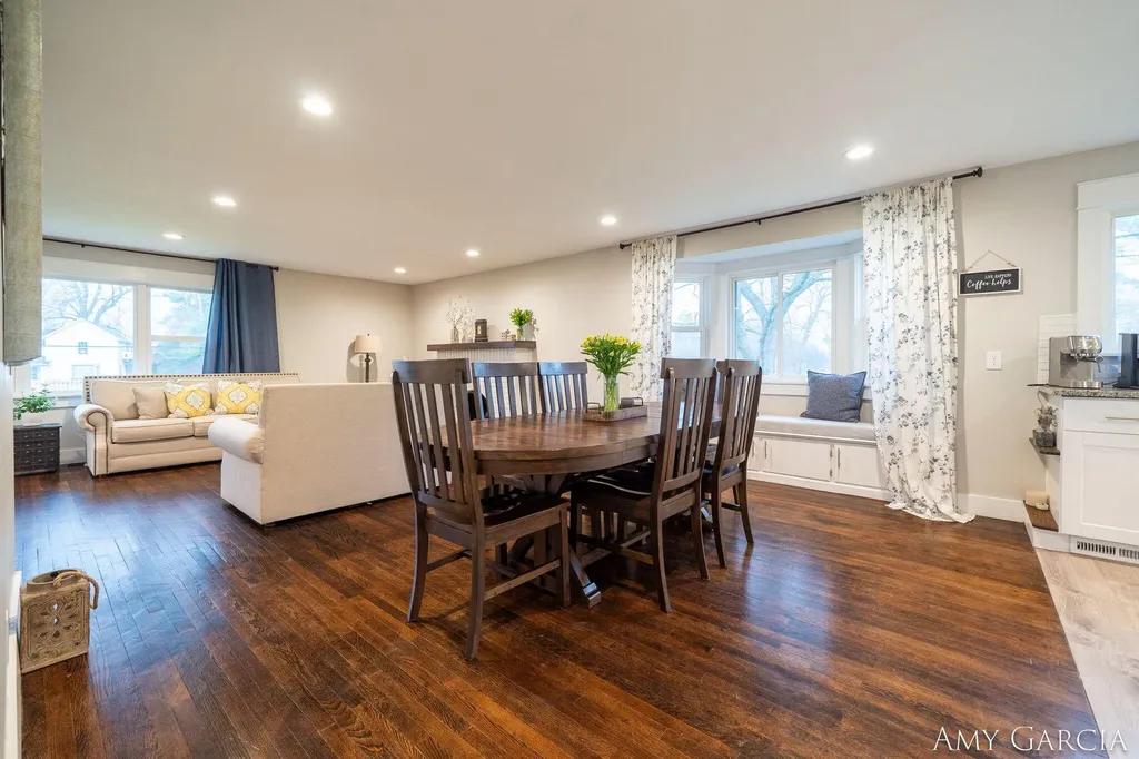 6387 Cascade Road SE Cascade Charter Township MI 49546