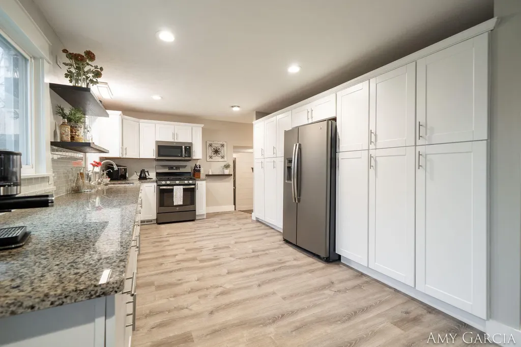 6387 Cascade Road SE Cascade Charter Township MI 49546