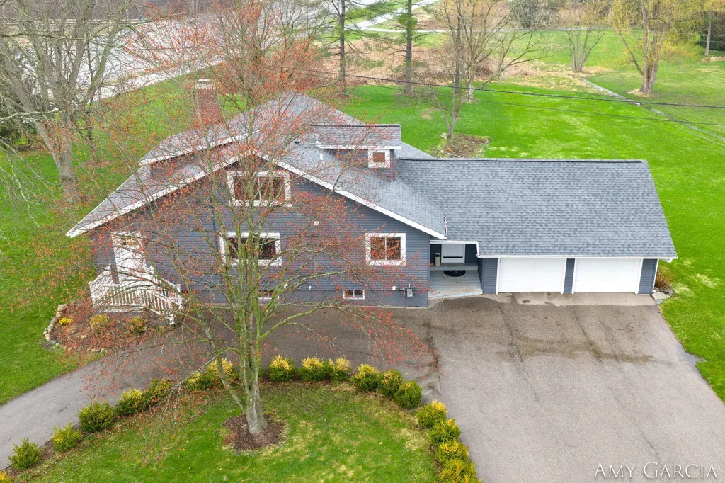 6387 Cascade Road SE Cascade Charter Township MI 49546