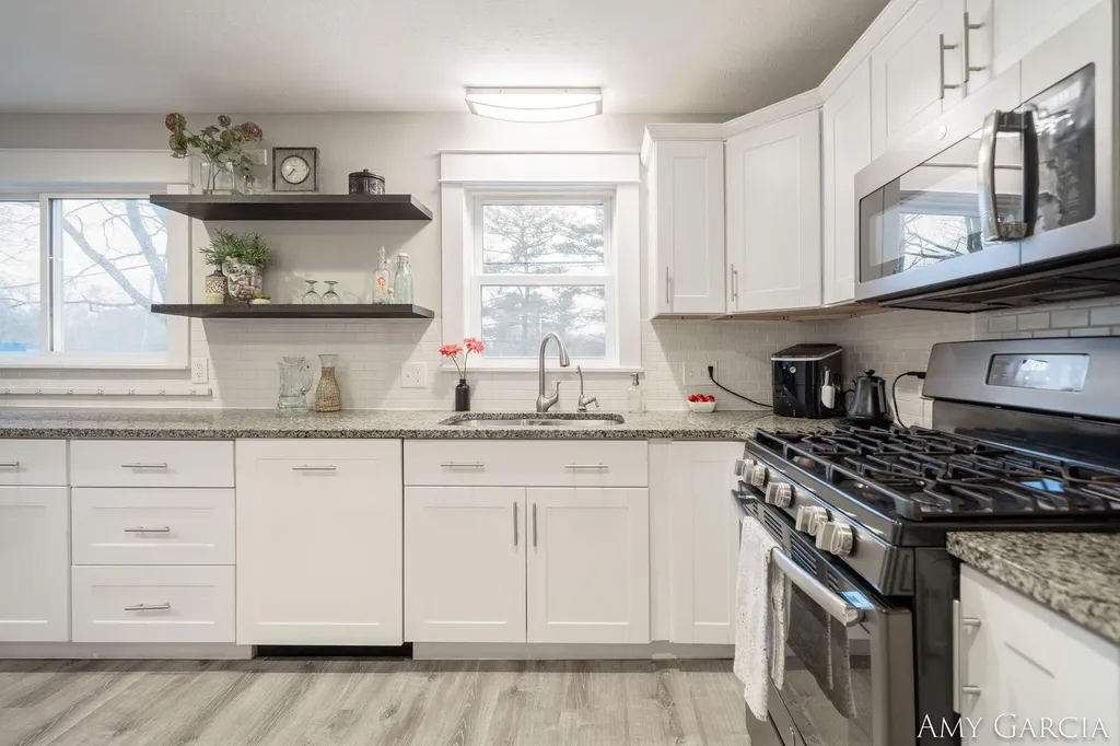 6387 Cascade Road SE Cascade Charter Township MI 49546