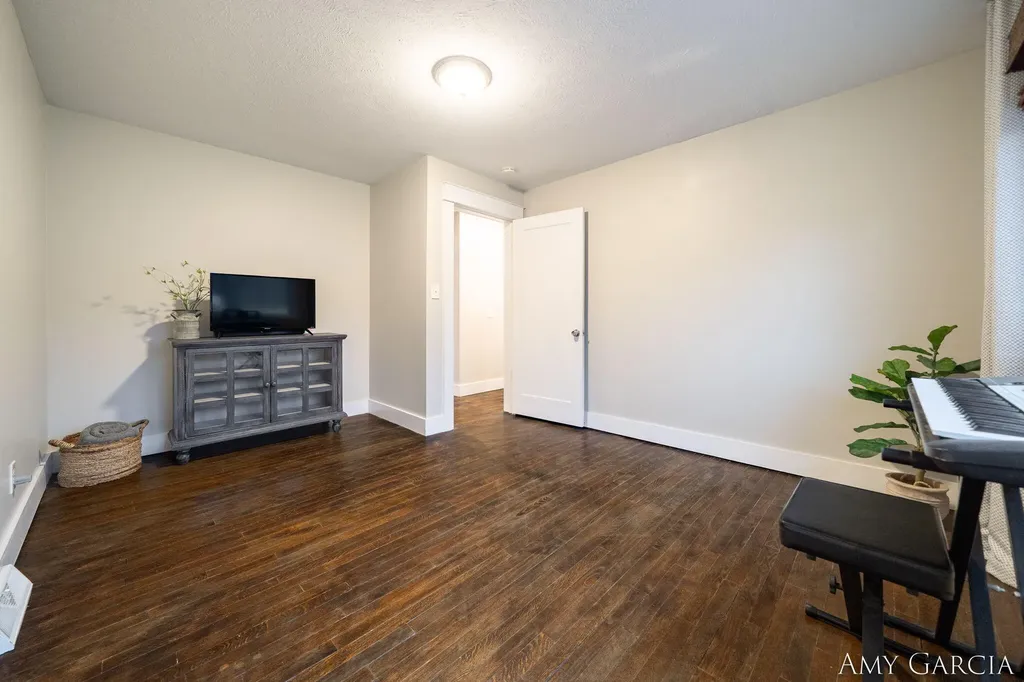 6387 Cascade Road SE Cascade Charter Township MI 49546