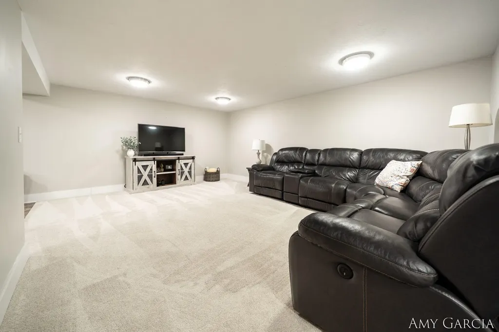 6387 Cascade Road SE Cascade Charter Township MI 49546