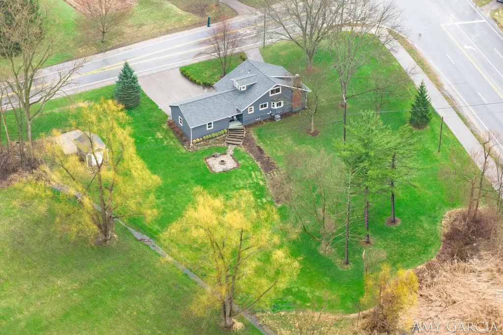 6387 Cascade Road SE Cascade Charter Township MI 49546