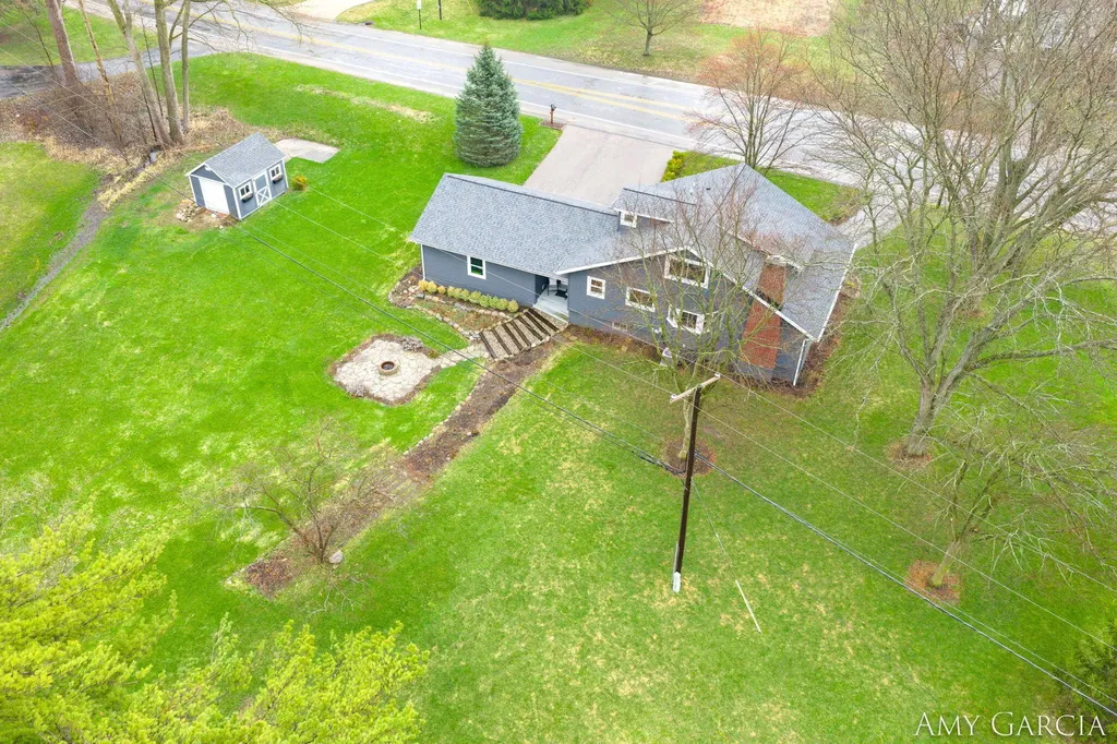 6387 Cascade Road SE Cascade Charter Township MI 49546