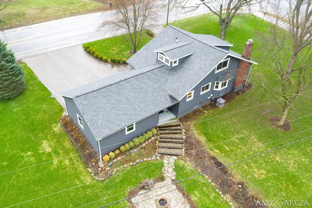 6387 Cascade Road SE Cascade Charter Township MI 49546