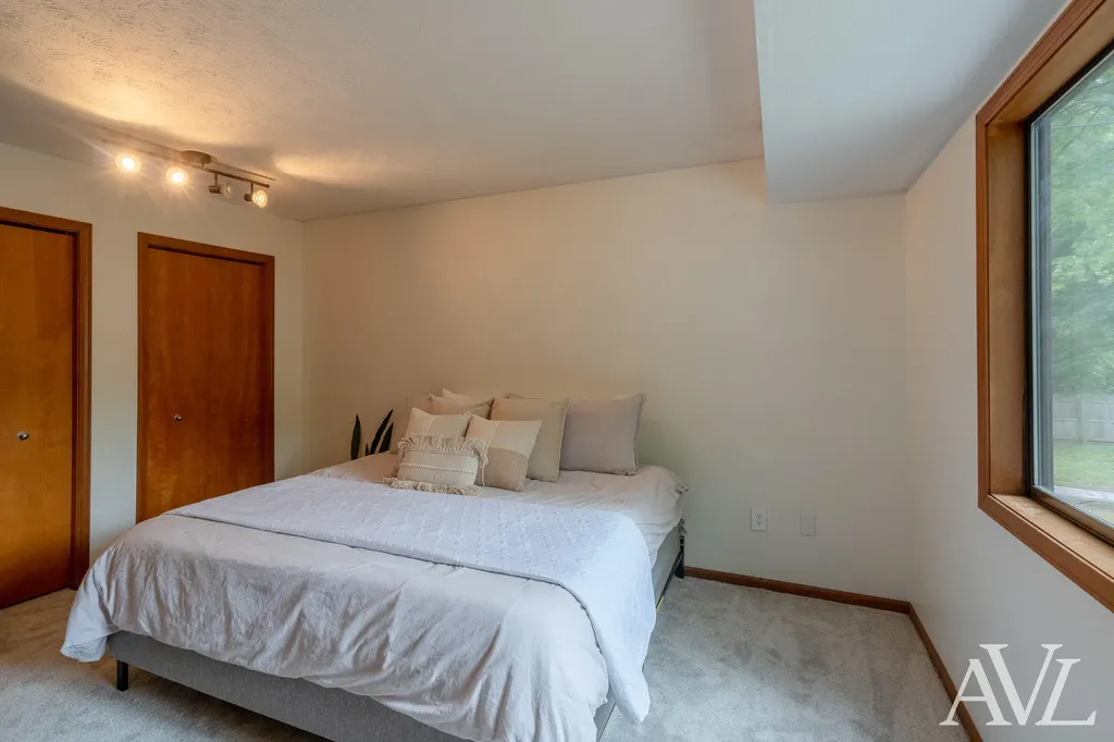 1344 Gladstone Drive SE Grand Rapids City MI 49506