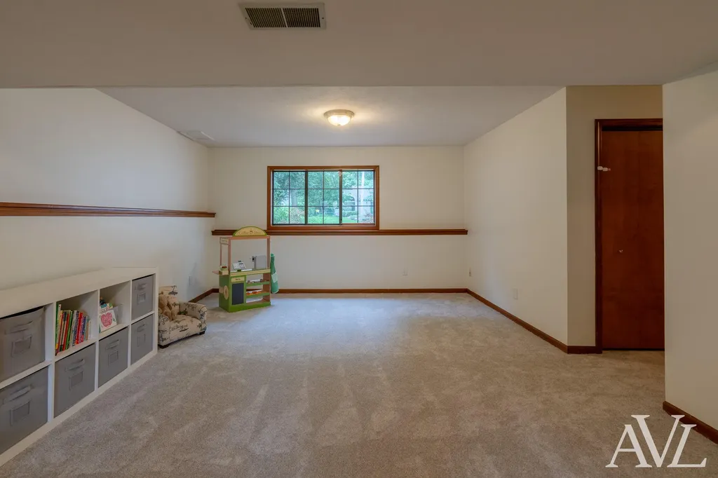 1344 Gladstone Drive SE Grand Rapids City MI 49506