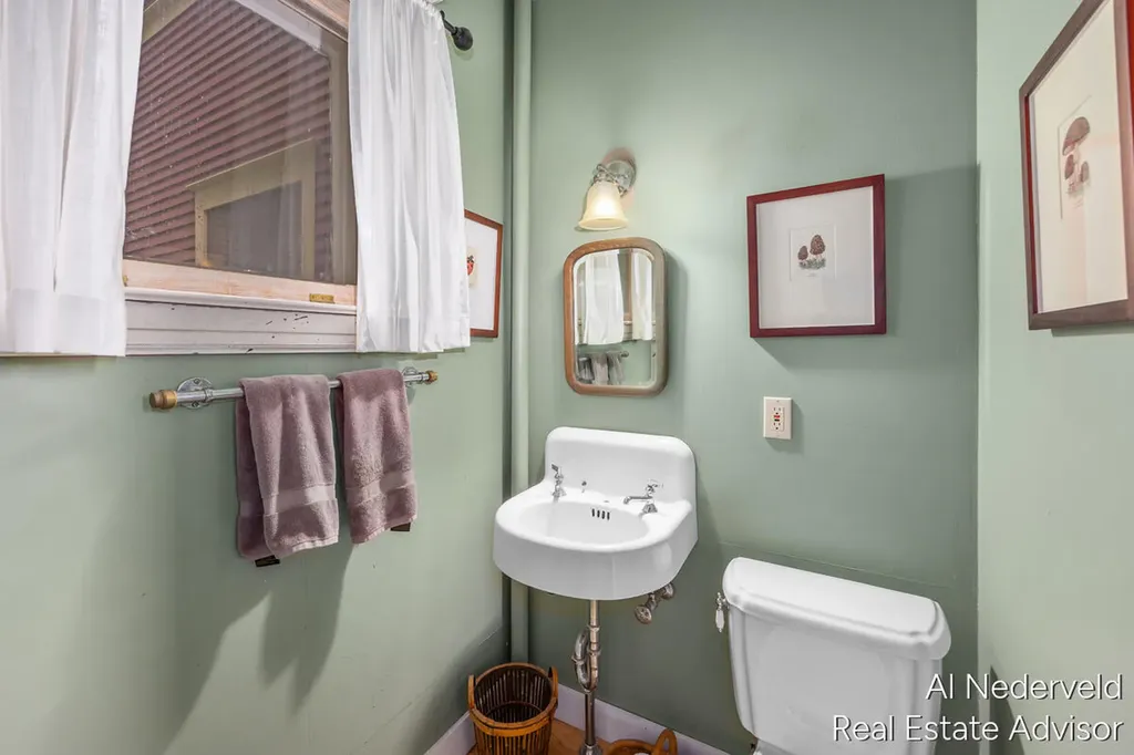 218 Wellington Avenue SE Grand Rapids City MI 49506