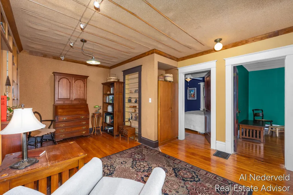 218 Wellington Avenue SE Grand Rapids City MI 49506