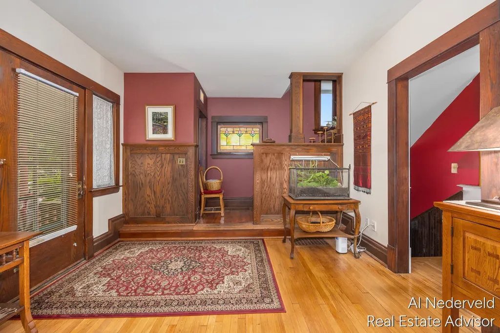 218 Wellington Avenue SE Grand Rapids City MI 49506