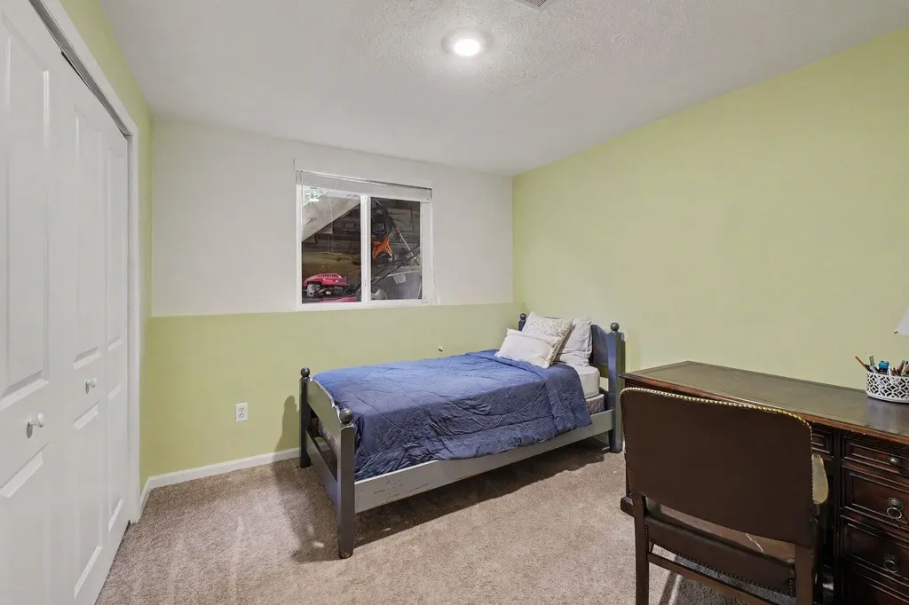 3053 Burritt Street NW Grand Rapids City MI 49504