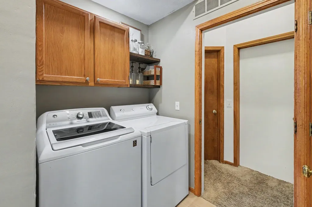 3053 Burritt Street NW Grand Rapids City MI 49504