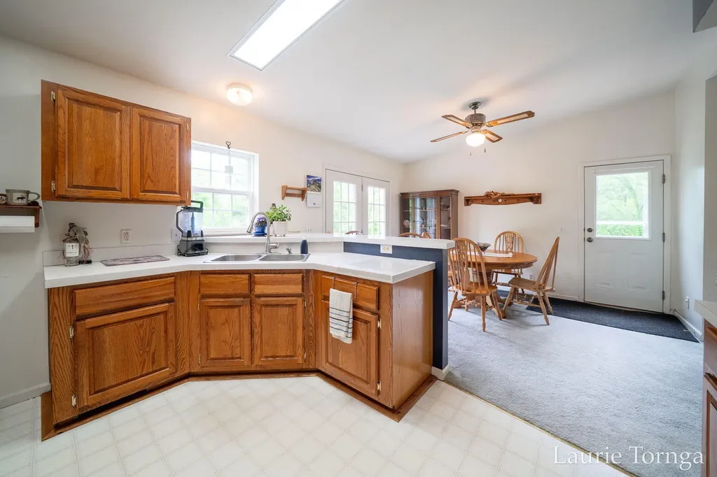2670 Grand River Drive NE Ada Township MI 49525