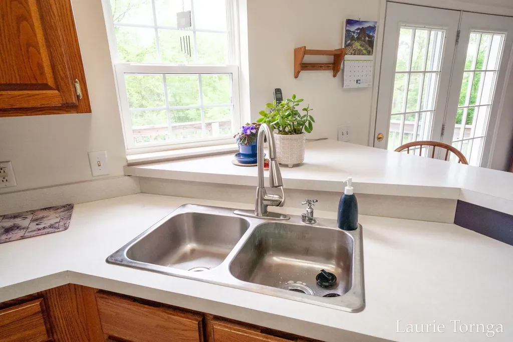 2670 Grand River Drive NE Ada Township MI 49525