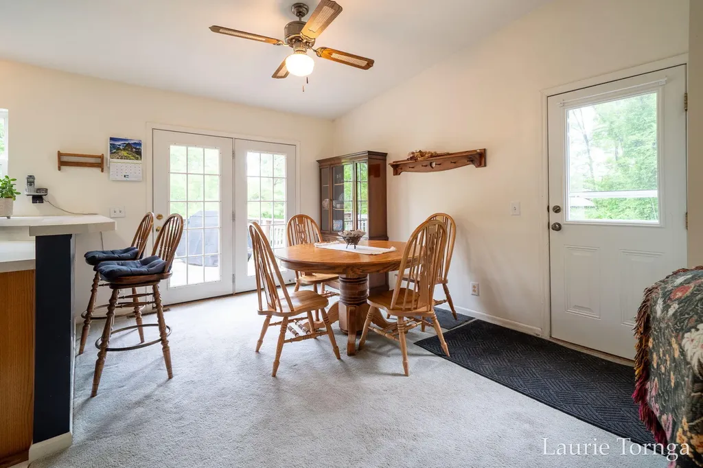 2670 Grand River Drive NE Ada Township MI 49525