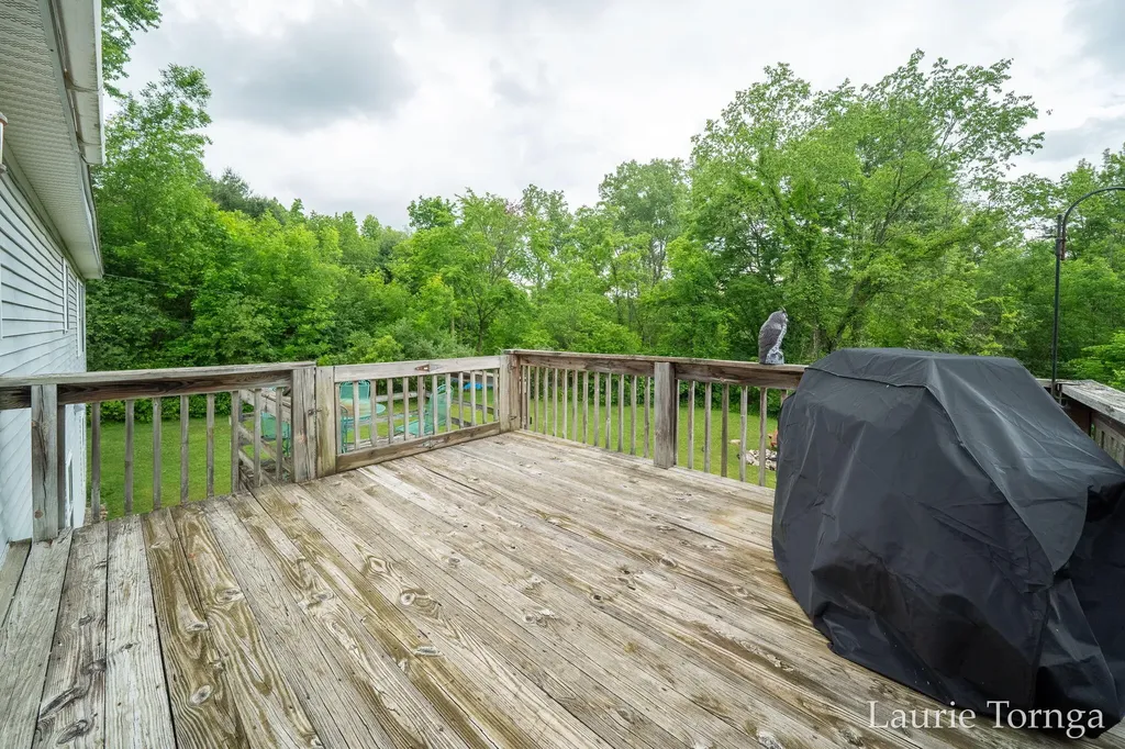 2670 Grand River Drive NE Ada Township MI 49525