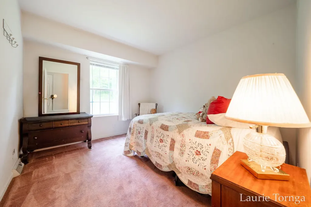 2670 Grand River Drive NE Ada Township MI 49525