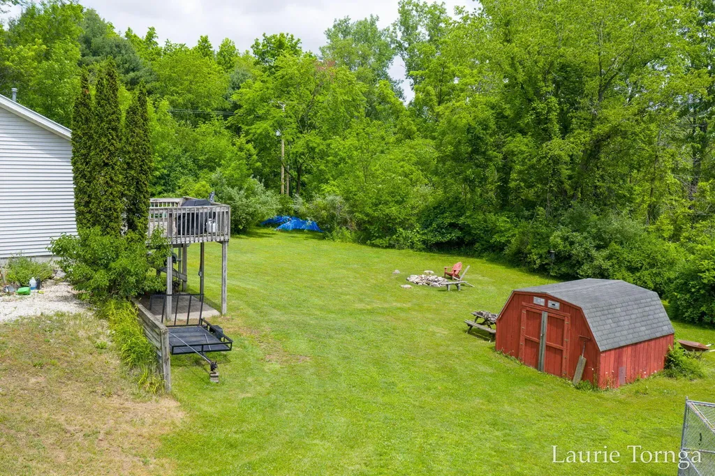 2670 Grand River Drive NE Ada Township MI 49525