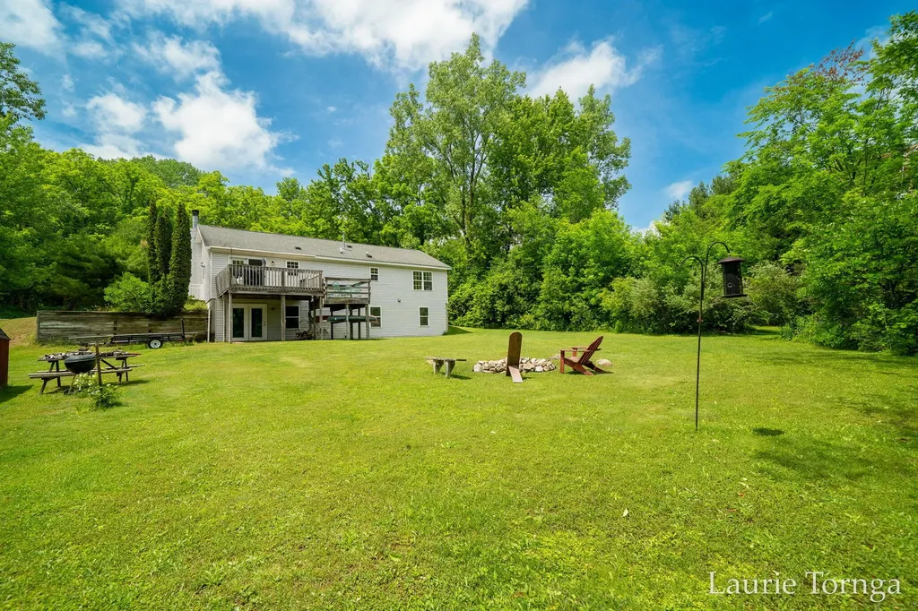 2670 Grand River Drive NE Ada Township MI 49525