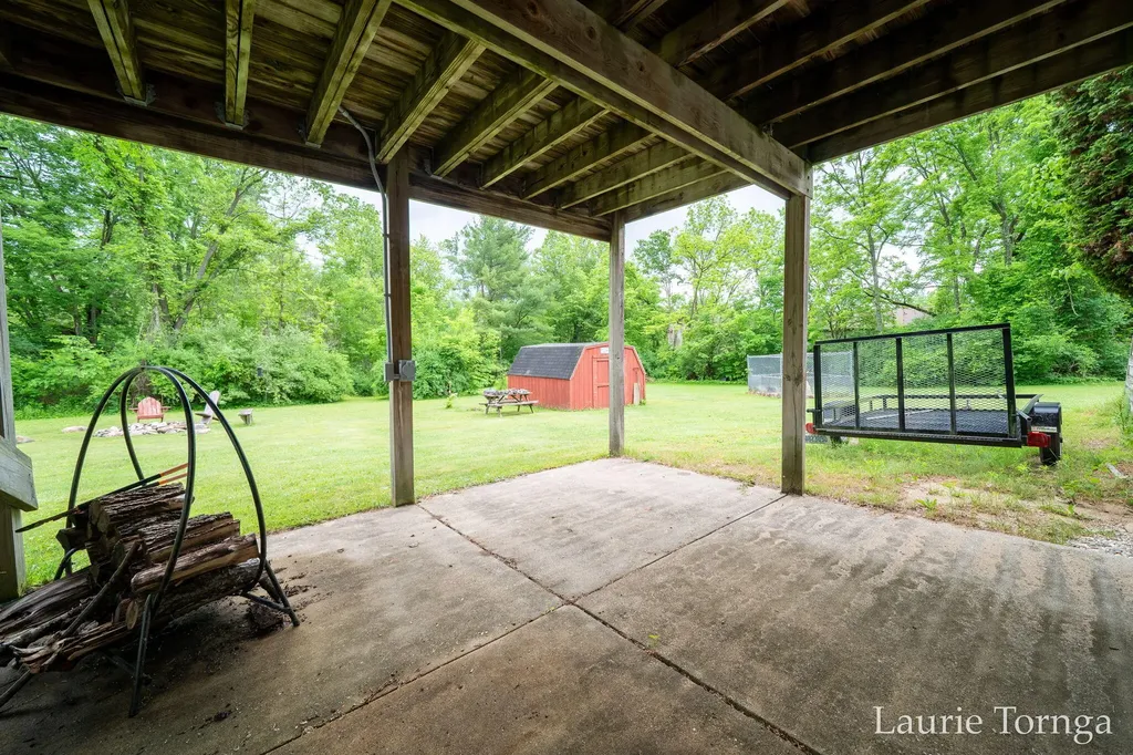 2670 Grand River Drive NE Ada Township MI 49525