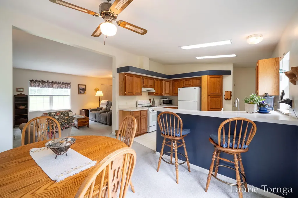 2670 Grand River Drive NE Ada Township MI 49525