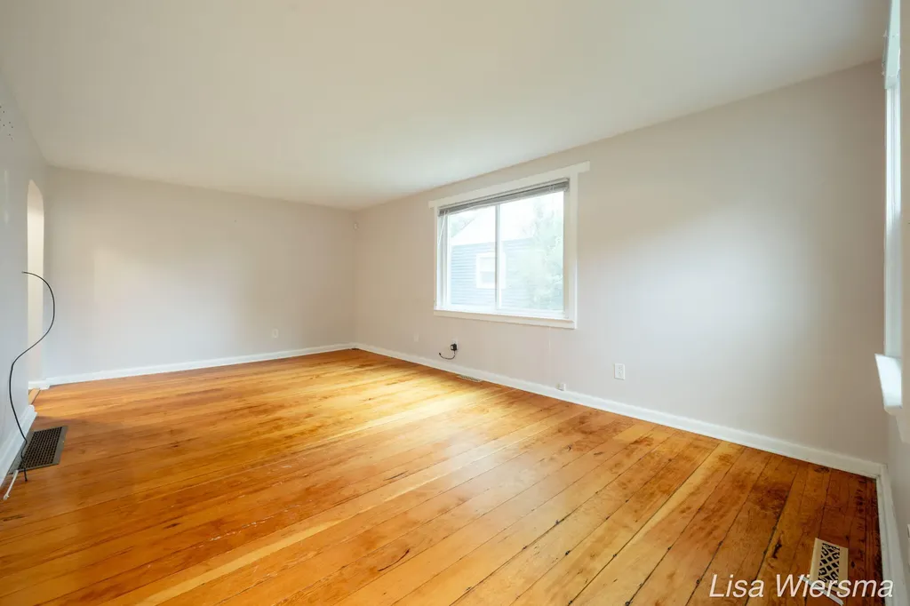 2357 Crozier Avenue Muskegon City MI 49441