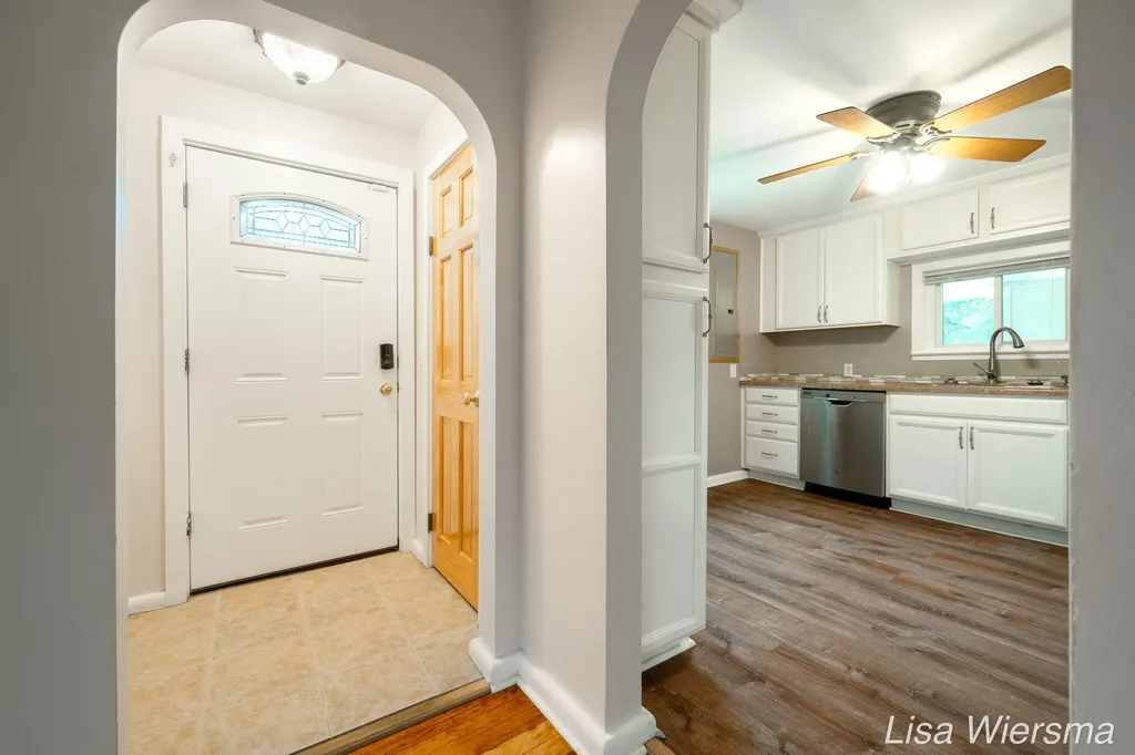 2357 Crozier Avenue Muskegon City MI 49441