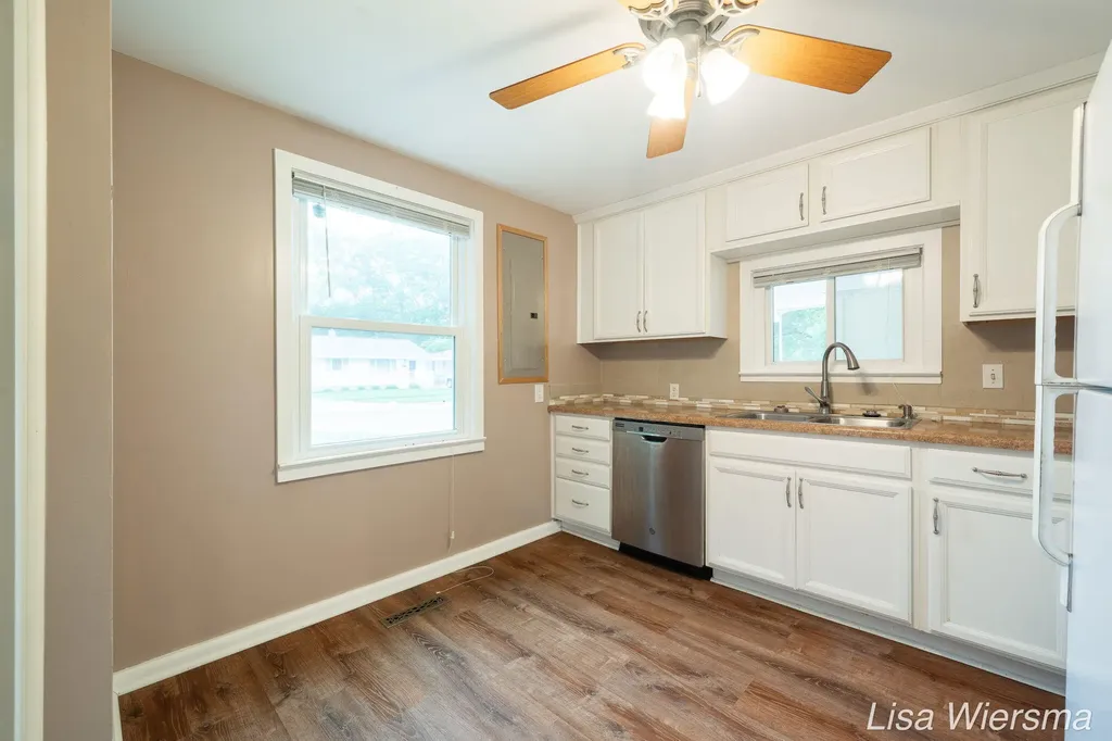 2357 Crozier Avenue Muskegon City MI 49441