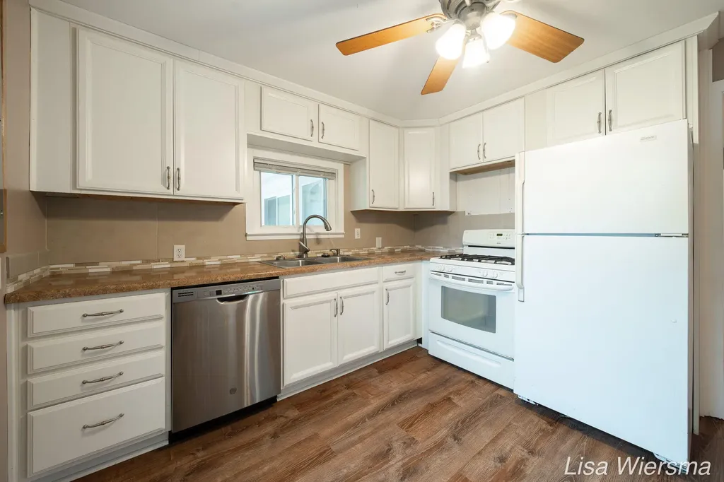 2357 Crozier Avenue Muskegon City MI 49441