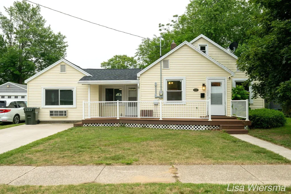 2357 Crozier Avenue Muskegon City MI 49441