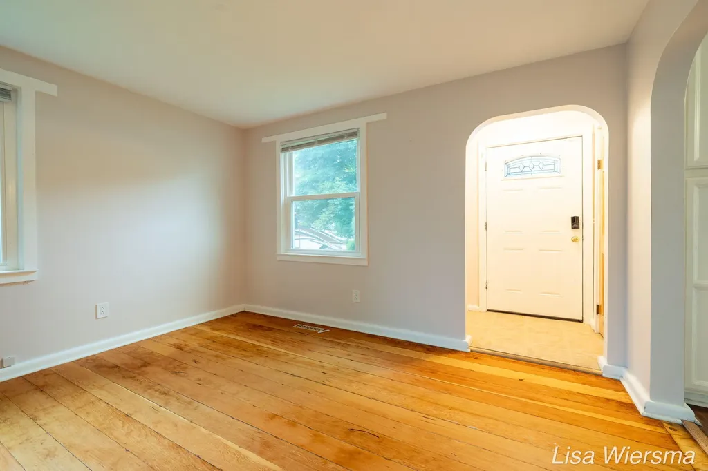 2357 Crozier Avenue Muskegon City MI 49441