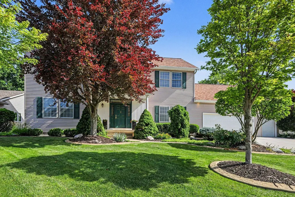 4463 Grand Ridge Drive SW Wyoming City MI 49418