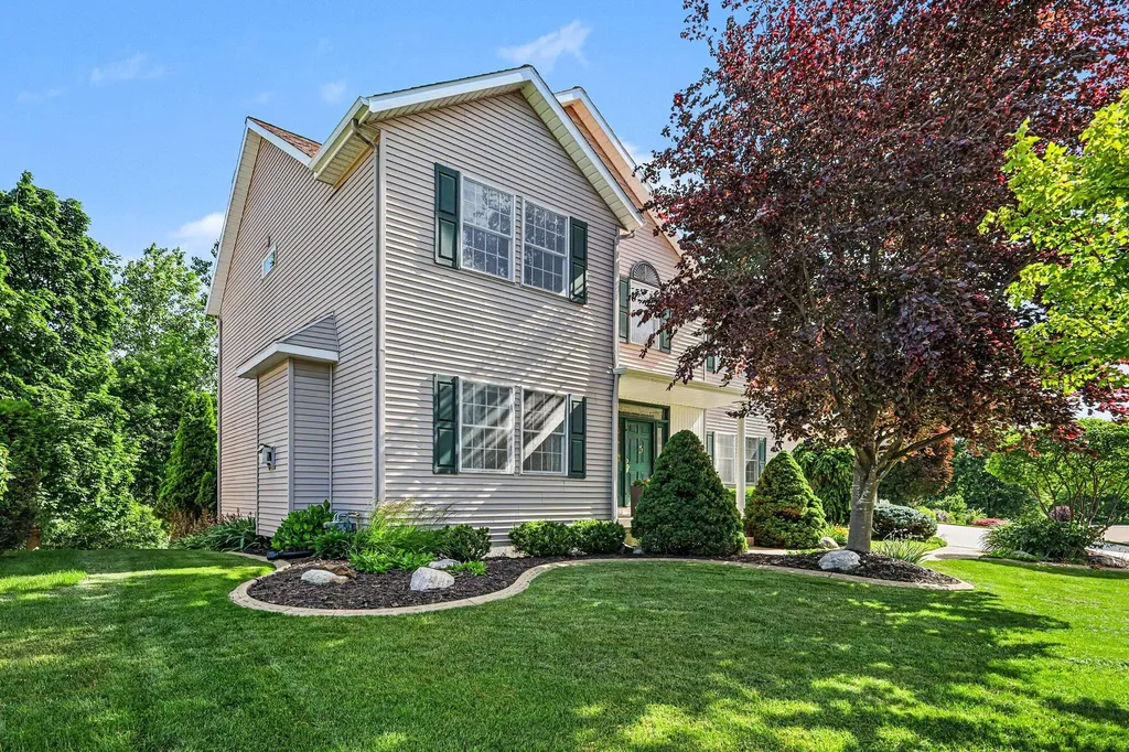 4463 Grand Ridge Drive SW Wyoming City MI 49418