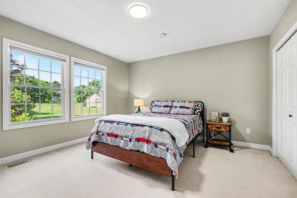 4463 Grand Ridge Drive SW Wyoming City MI 49418