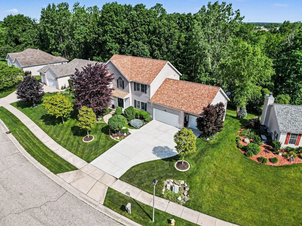 4463 Grand Ridge Drive SW Wyoming City MI 49418