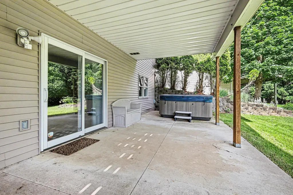 4463 Grand Ridge Drive SW Wyoming City MI 49418