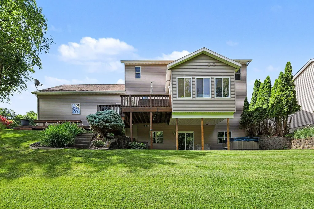 4463 Grand Ridge Drive SW Wyoming City MI 49418